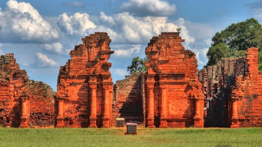 From Puerto Iguazu: San Ignacio Ruins and Wanda Mines Tour