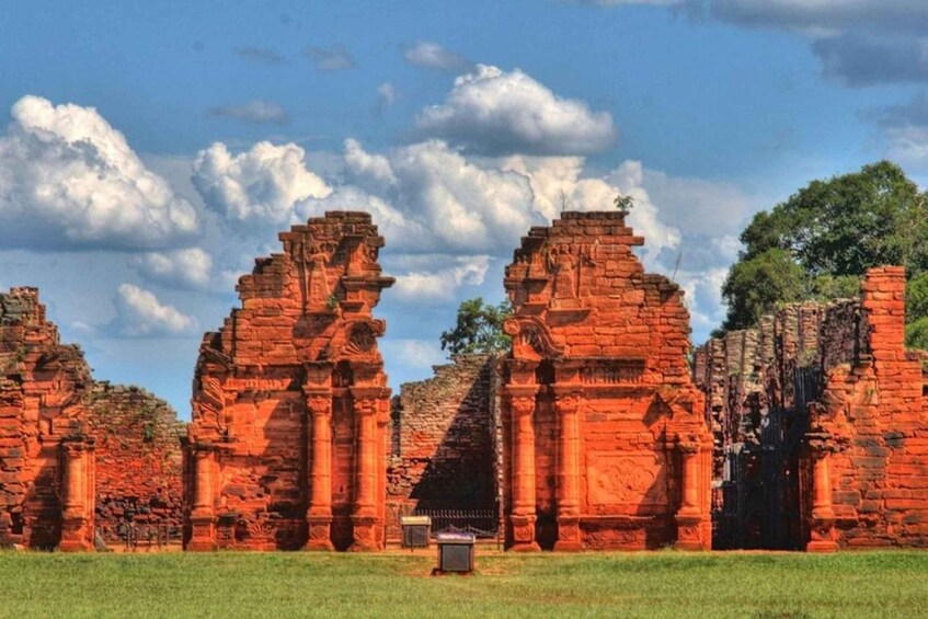 From Puerto Iguazu: San Ignacio Ruins and Wanda Mines Tour