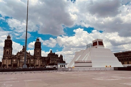 Private tour CDMX historic center and main monuments