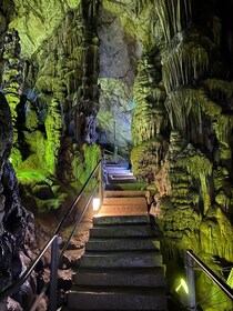 Von Agios Nikolaos aus: Tagestour zur Zeus-Höhle & Lasithi-Hochebene