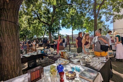 Flea Market Vanves Walking Tour