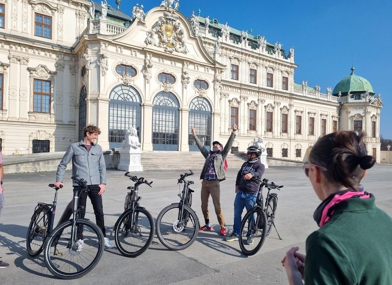 Vienna: Guided E-Bike Tour