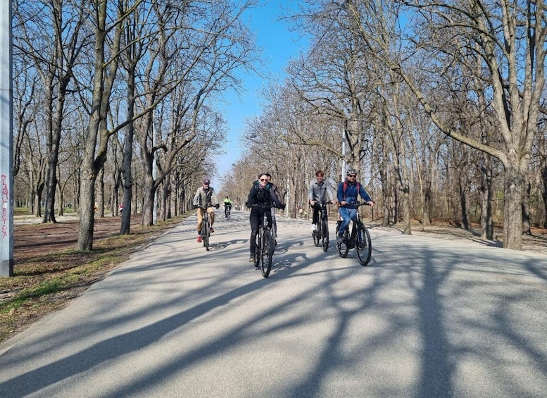 Picture 1 for Activity Vienna: Guided E-Bike Tour