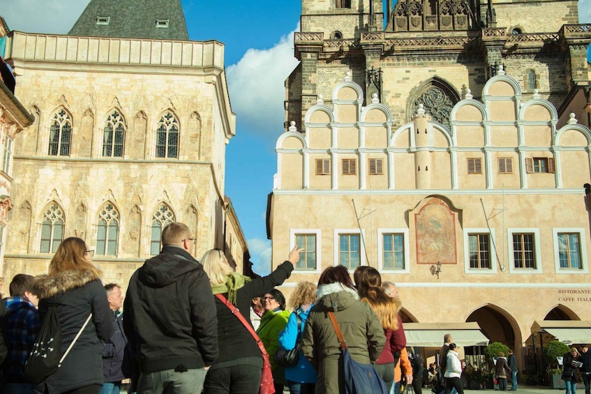 Picture 1 for Activity Prague: 3-Hour Old Town and Prague Castle Tour in German