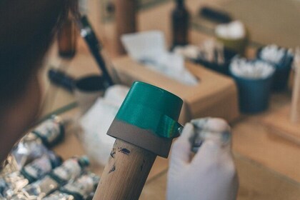 Urushi Lacquerware Workshop in Kyoto's Nishijin District