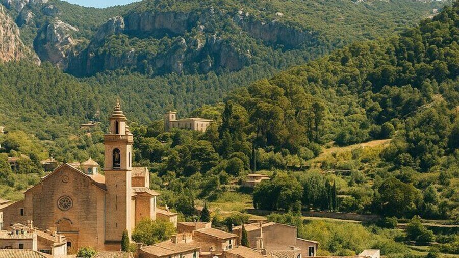 Mallorca Scenic Villages Tour with Traditional Lunch
