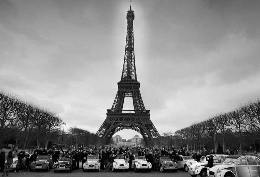 Picture 2 for Activity Classic, Romantic Paris: 3-Hour Vintage 2CV Tour