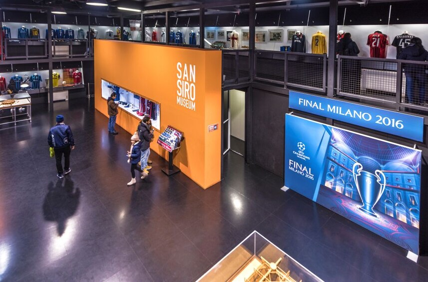 Ver elemento 3 de 8. Milan: 1-Hour San Siro Stadium Entrance Ticket