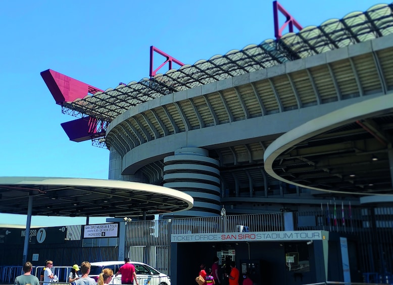 Ver elemento 2 de 8. Milan: 1-Hour San Siro Stadium Entrance Ticket