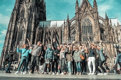Cologne Highlights, Stories, and Local Atmosphere Tour