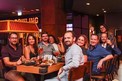 A Social Crawl Experience by Foot, 5 Pubs & Bars 1 Night in Dubai