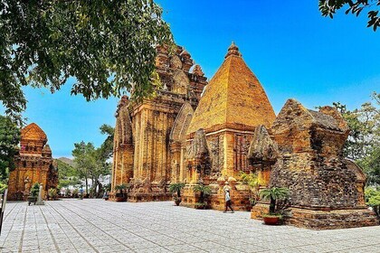 Nha Trang Private City Tour with Mud Bath & English/Korean Guide