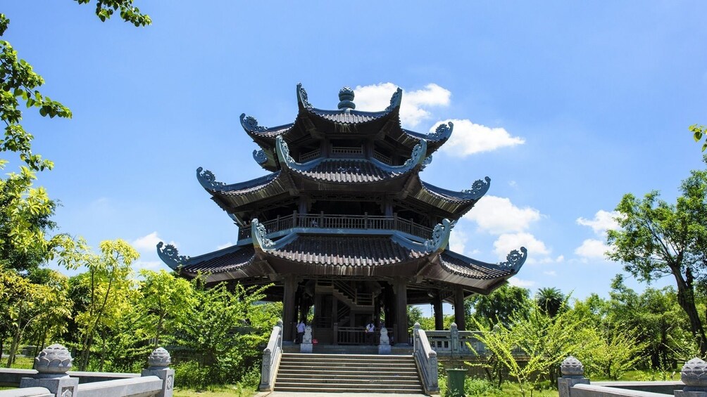  Trang An & Bai Dinh Pagoda in Ninh Binh Full Day Tour