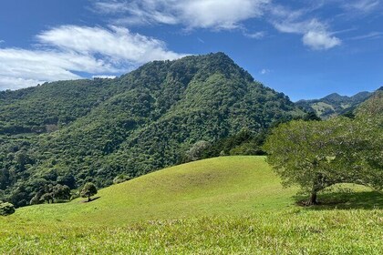 Sky Ridge Hike at Pico Blanco Escazu Mountains