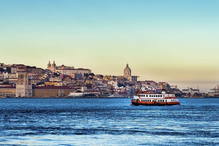 Picture 7 for Activity Lisbon 2-Hour River Cruise