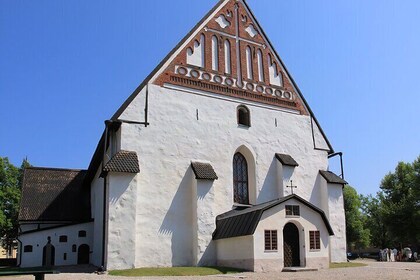 Porvoo Old Town & Riverside Heritage Guided Tour from Helsinki