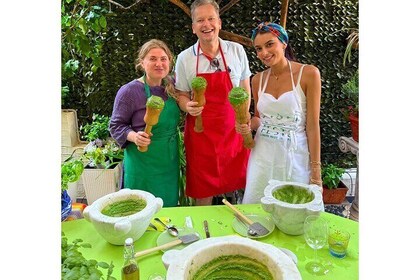 Mortar pesto lesson with World Champion and local Menu