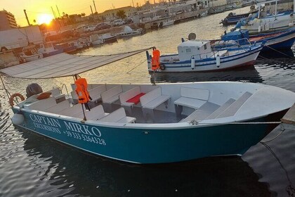 Syracuse Ortigia and Sea Caves Boat Tour with Captain Mirko