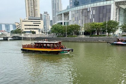 700 Years of Singapore A Join in River Cruise and Walking Tour