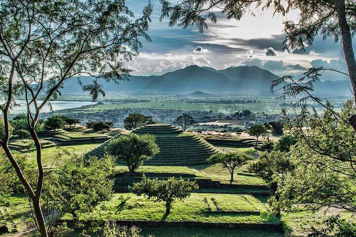 PRIVATE Fire TOUR: Pyramids, Volcanoes, Agaves & Tequila