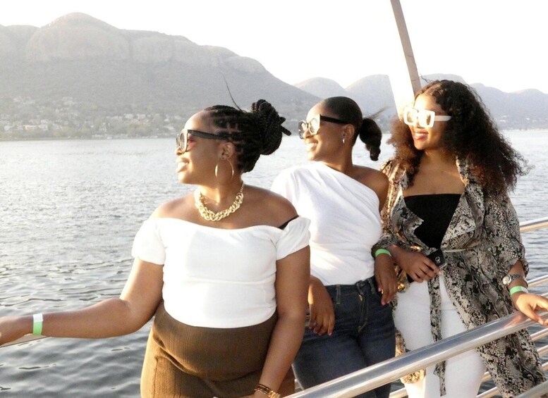 Hartbeespoort: 2-Hour Dam Cruise with South African Food