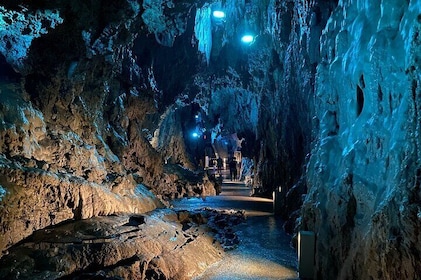 Ryusendo Cave and Kitayamazaki Cliffs Day Tour from Miyako Port