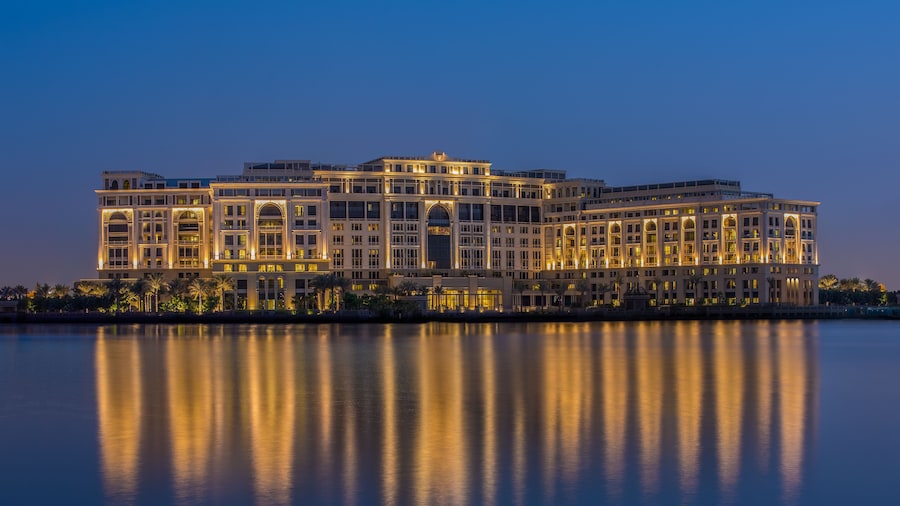 Dinner Buffet at Palazzo Versace Dubai