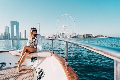 Private Dubai Yacht tour Swimming, Burj Ul Arab, Palm Atlantis.
