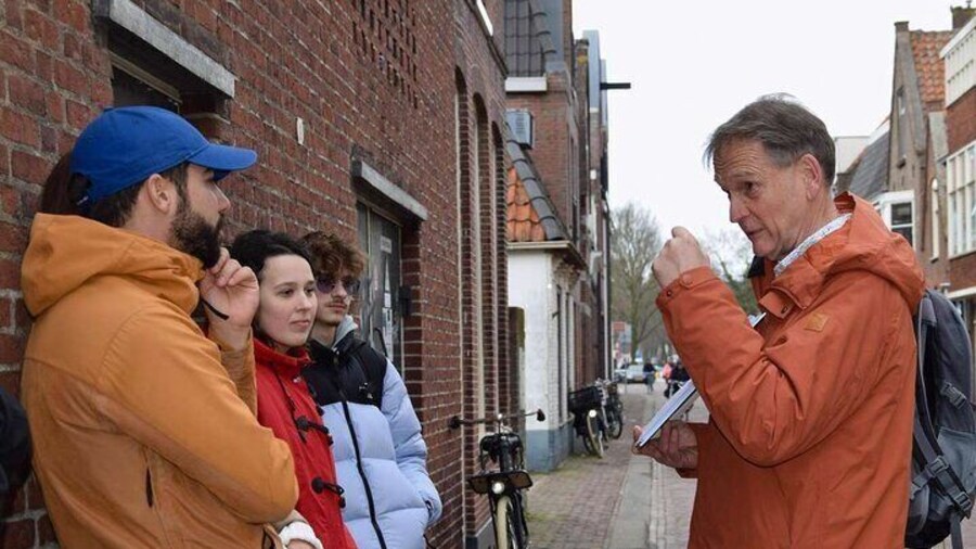 2 Hours Walking Tour Throughout History and Highlights of Hoorn