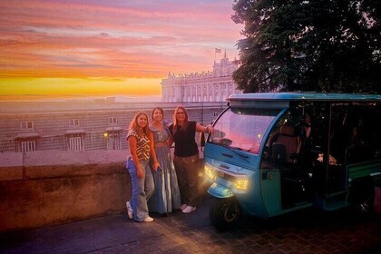 Tuk Tuk Zero Private Tour: The Best of Madrid in 2hrs. 15min.