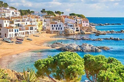Girona Costa Brava Exclusive Tour from Barcelona + GOT Locations
