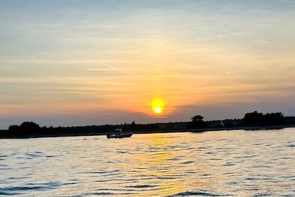 Wrightsville Beach Sunset Dolphin Tour
