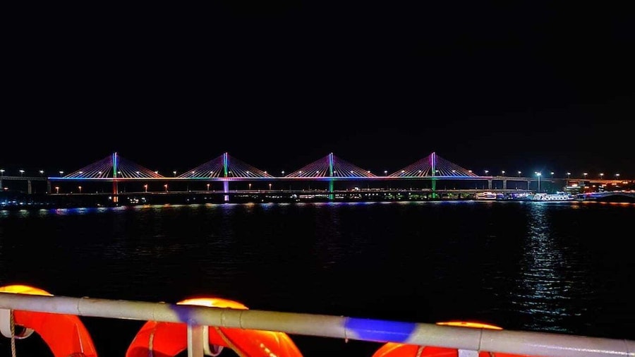 Panaji: Fun-Filled 2-Hour Mandovi River Cruise with Dinner