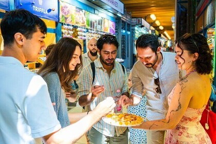 Budapest Grand Market Tasting Tour - Small Group & Local Guide