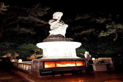 Busan Van Tour : Sky Capsule, Colorful Village, Sea Temple