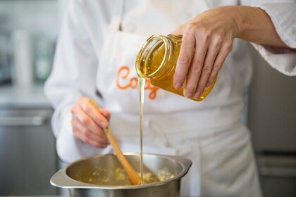 Cook Greek Comfort Food + Wine in Central Athens (5-Course Meal)