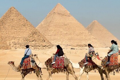 Discover Pyramids and Sphinx, Old Musume from Hurghada with Lunch