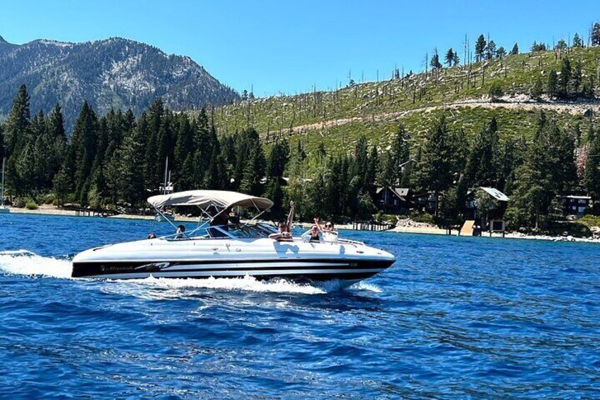 10% off Private Boat tour in the White Lightning up to 8 guests