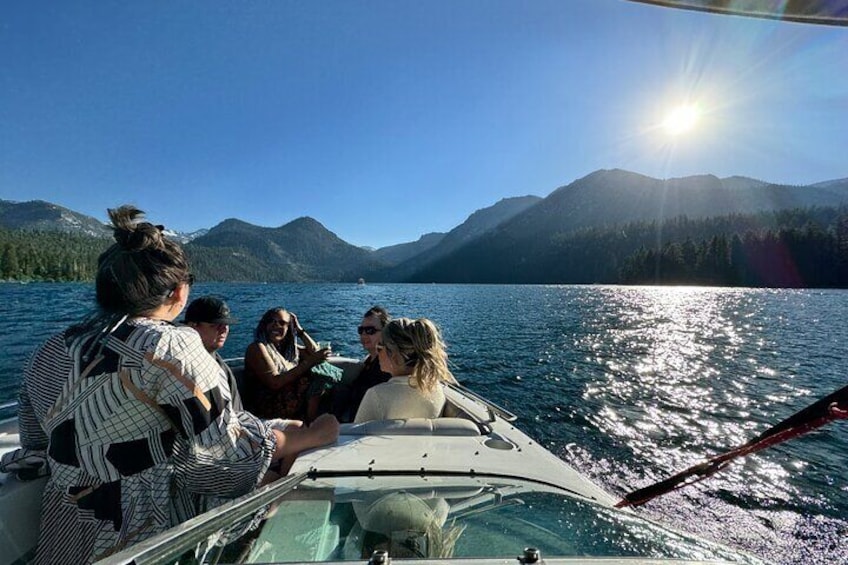 2 Hour Private Boat tour in the White Lightning up to 8 guests