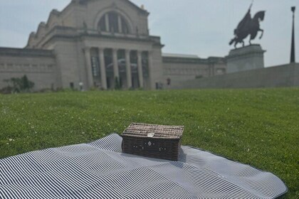 Picnic for 2 in Forest Park: 3-4 Restaurants in Every Basket!