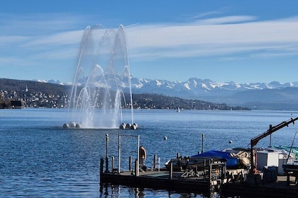 Lake Zurich Cruise and Lindt Home of Chocolate Visit