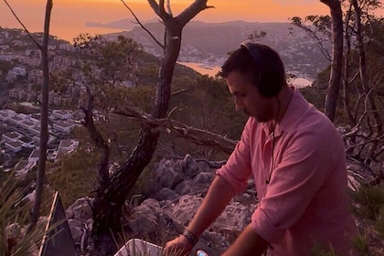 EXCLUSIVE Sunset Viewpoint with Live DJ