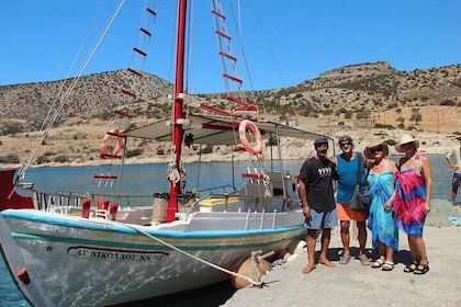 2 Hours Boat Trip to Rina Cave