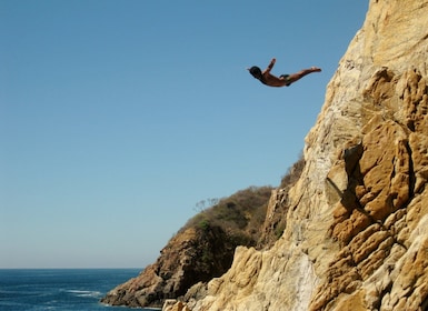 * High Cliff Diver Show ja edestakainen kuljetus