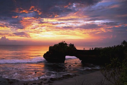 Bali: Sydkusten Uluwatu, Tanah Lot och Jimbaran dagsutflykt
