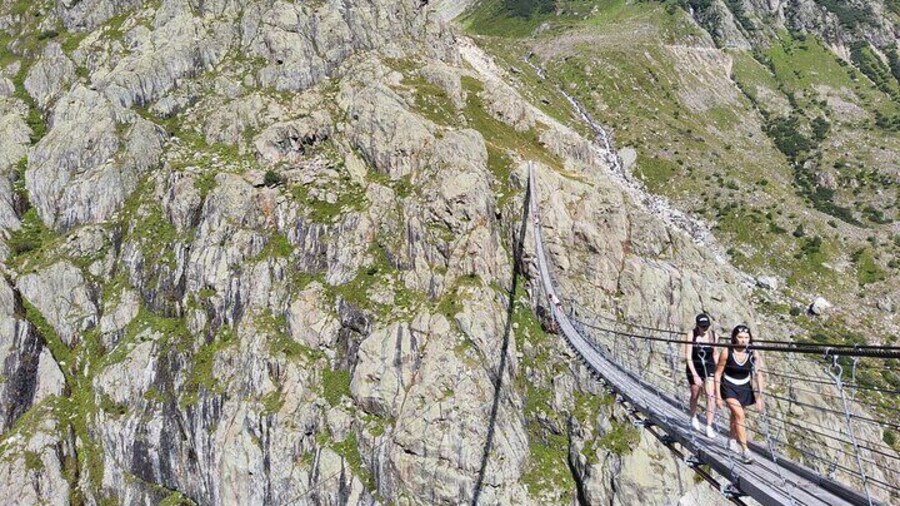 Zurich Day Trip: Trift Suspension Bridge in the Swiss Alps