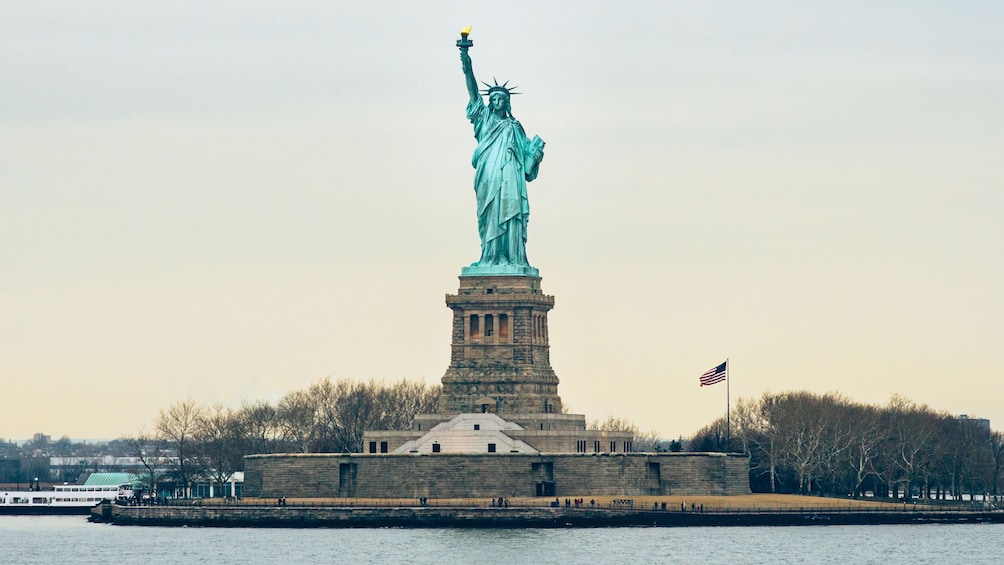 September 11 Museum & Statue of Liberty Pedestal Express