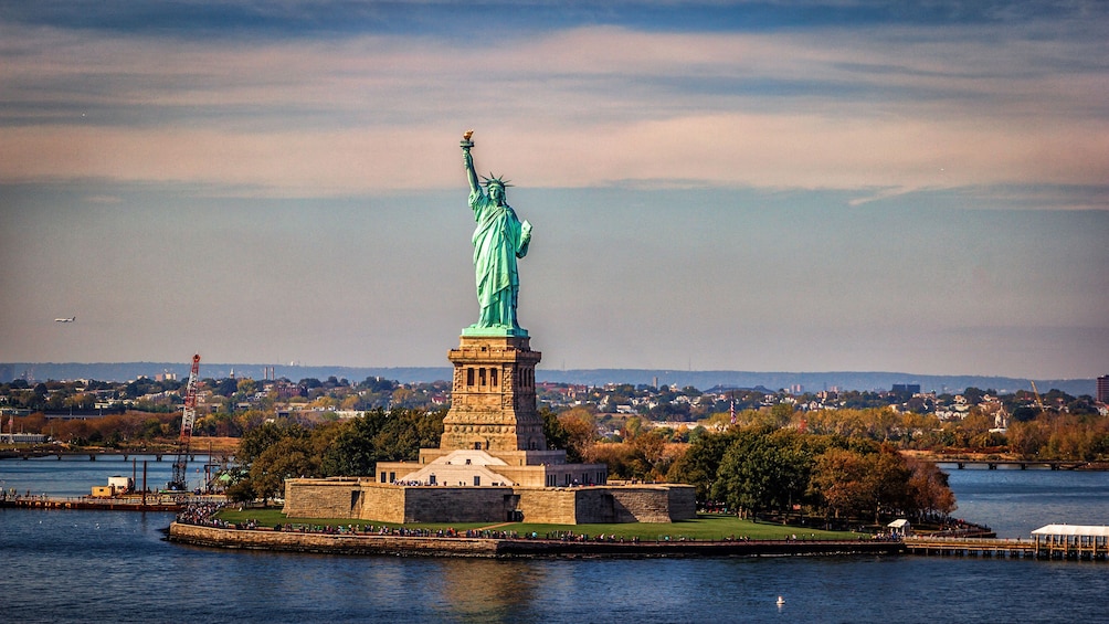 Statue of Liberty Pedestal Ellis Island+ 9/11 Memorial Pools