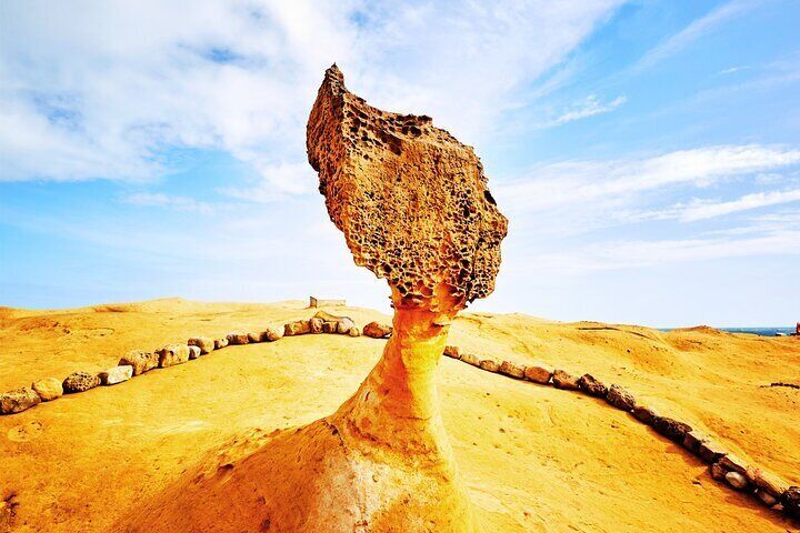 Queen's Head in Yehliu Geopark 