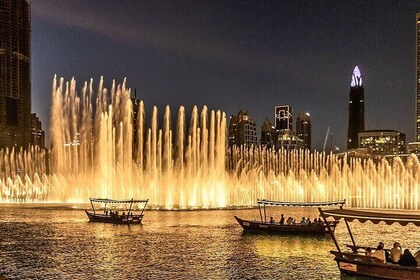 Dubai Fountain Show and Abra Lake Ride Tickets